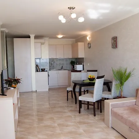 Apartment Primorsko * Πριμόρσκο