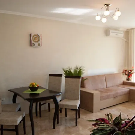 Apartment Primorsko Διαμέρισμα